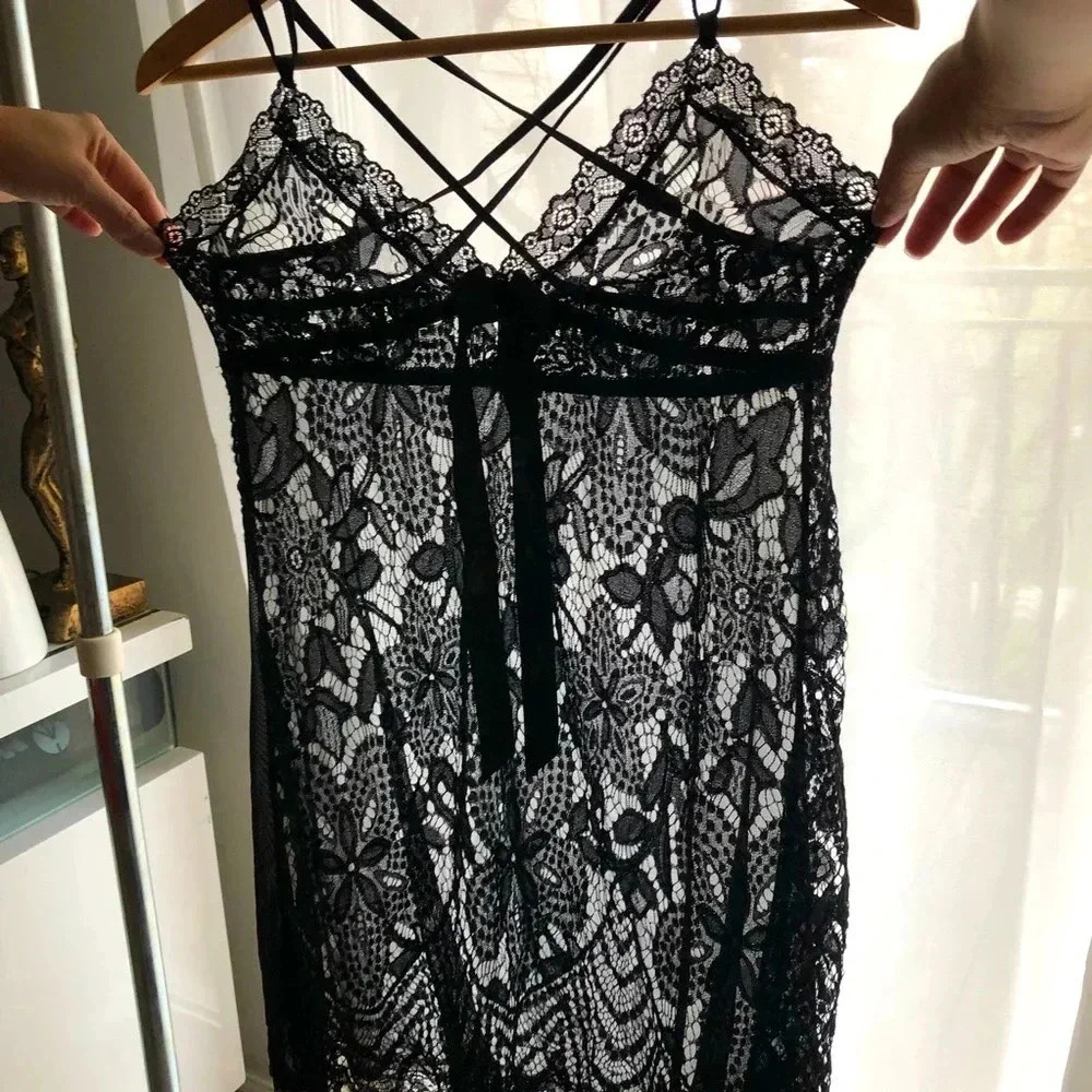 Black Lace Negligée Size Small